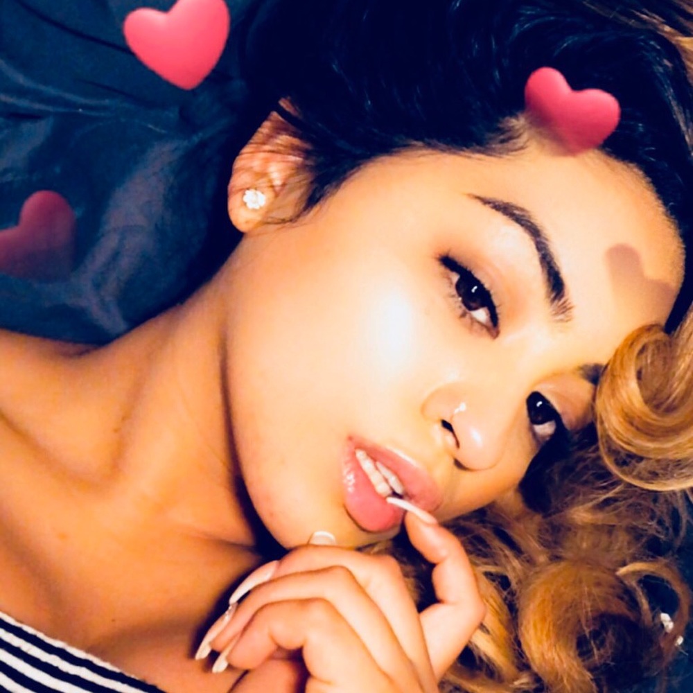 Meet your Posher, Alyssa